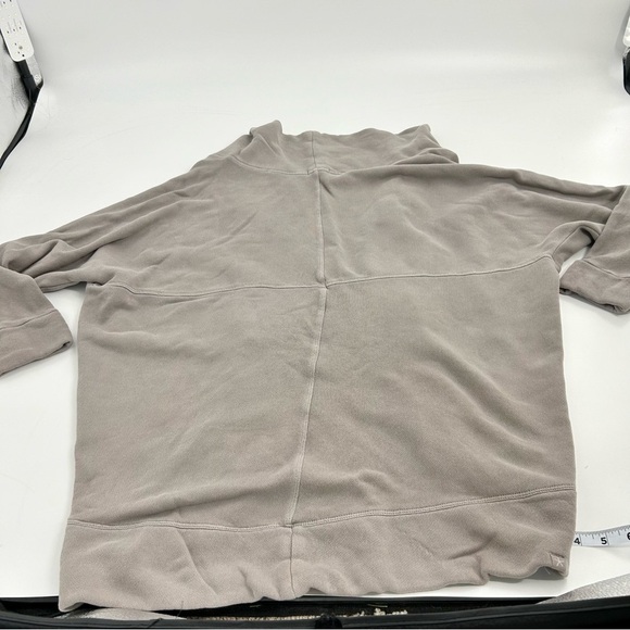 Barefoot Dreams Malibu Collection Gray Slate Brushed Terry Circle Cardigan S/M - Picture 6 of 10